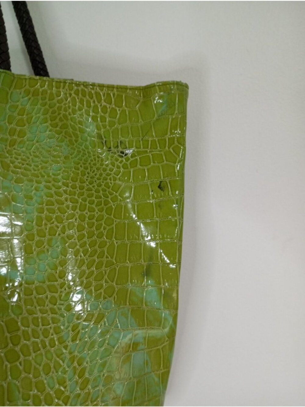 Neiman Marcus Green Croc-Embossed Vinyl Tote Bag With Brown Braided Handles - Picture 3 of 12